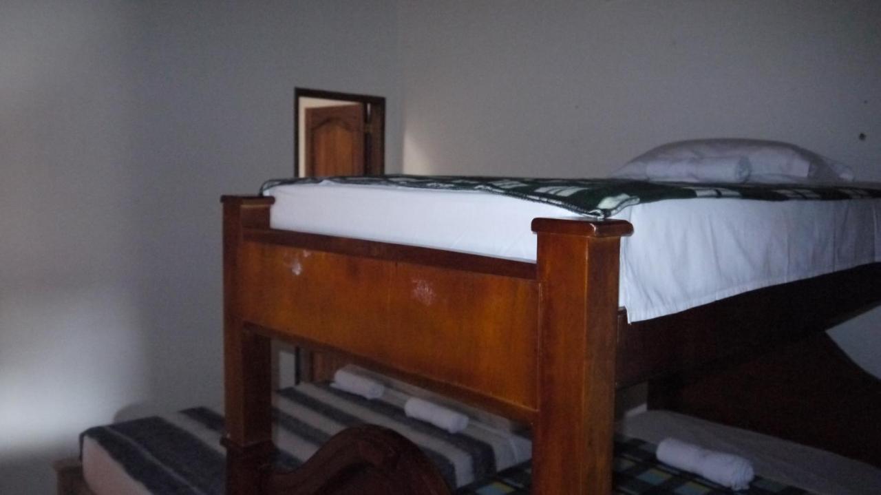 Hostal Naty Luna ハルディン エクステリア 写真